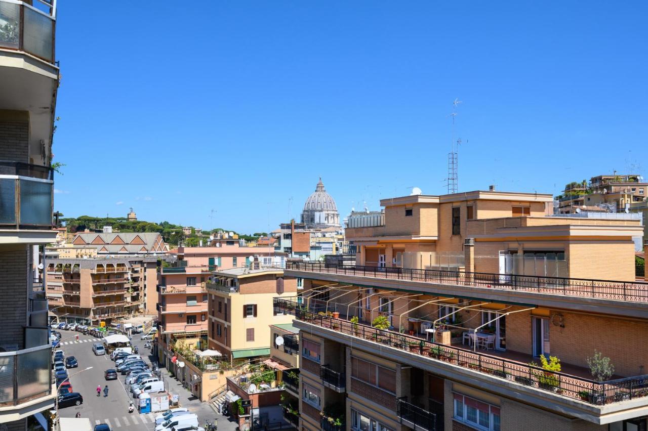 La Meraviglia- San Pietro - Vatican Area Rom